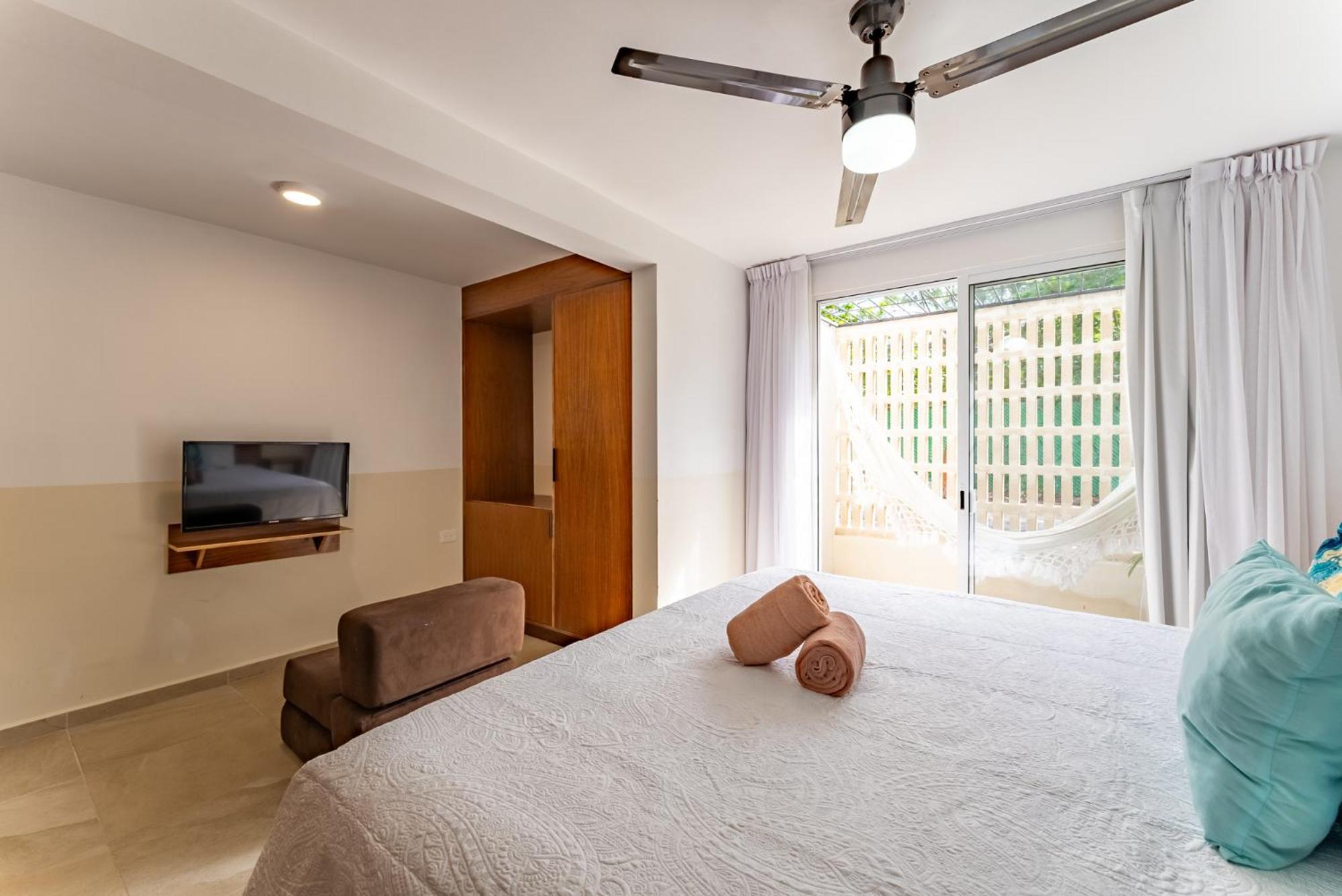 Bed Away Studios Cancun Exterior photo