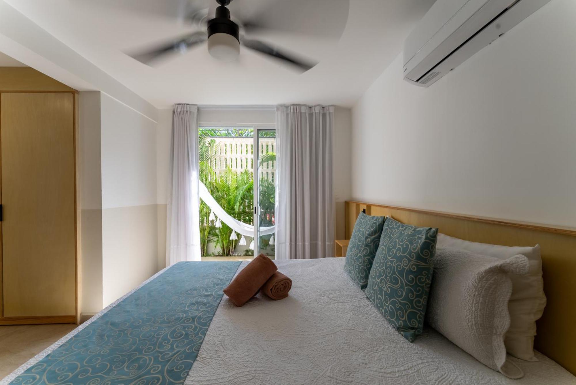 Bed Away Studios Cancun Exterior photo