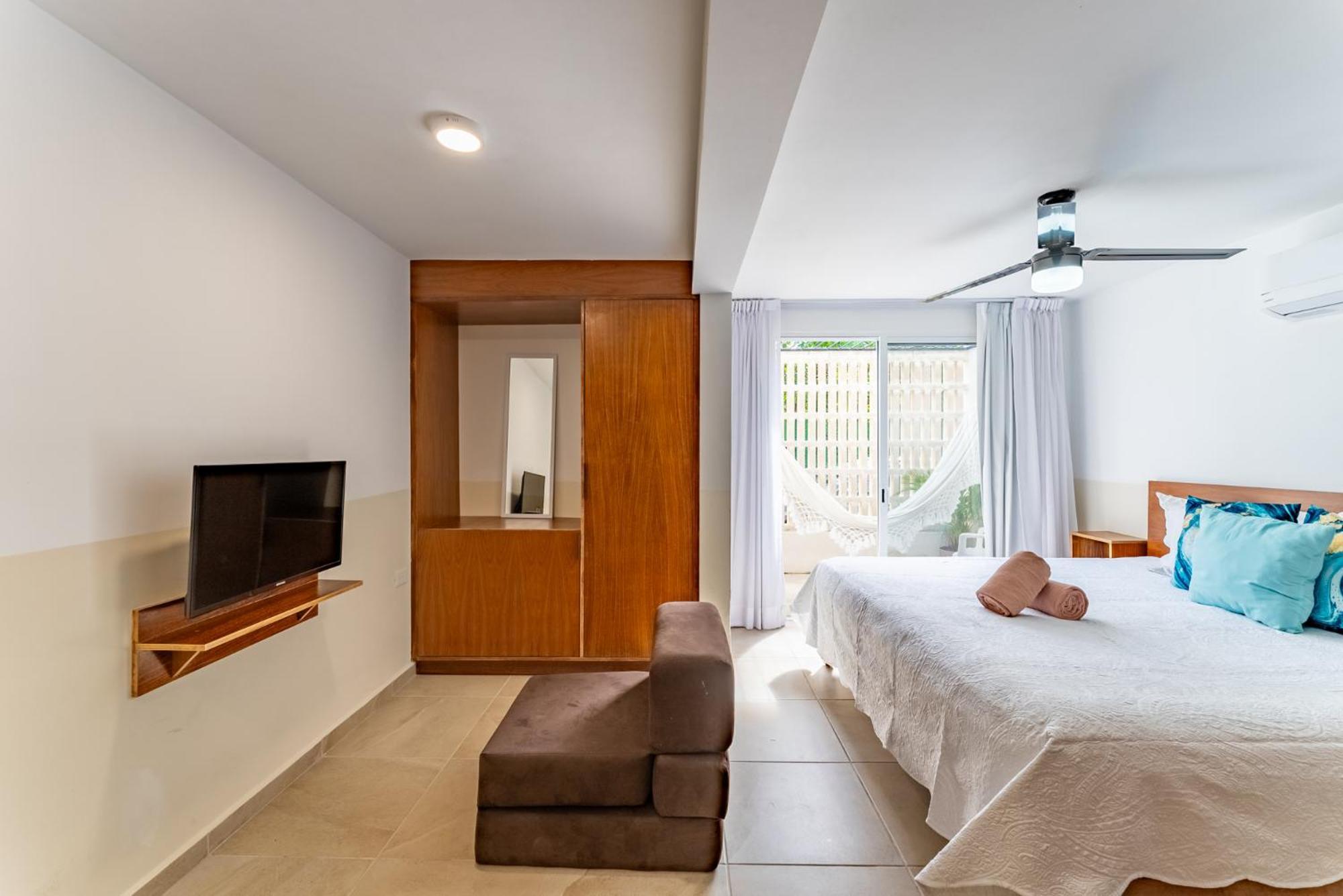 Bed Away Studios Cancun Exterior photo